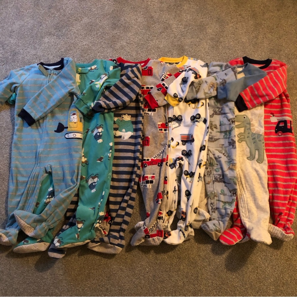 Carter’s 2T Fleece Pj’s NWOT